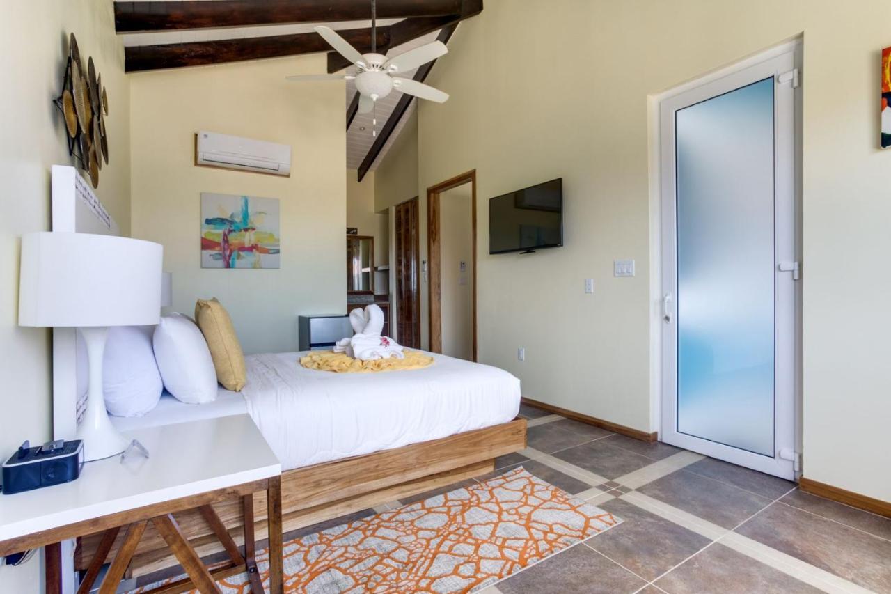 Brisa Oceano Resort Placencia Екстериор снимка