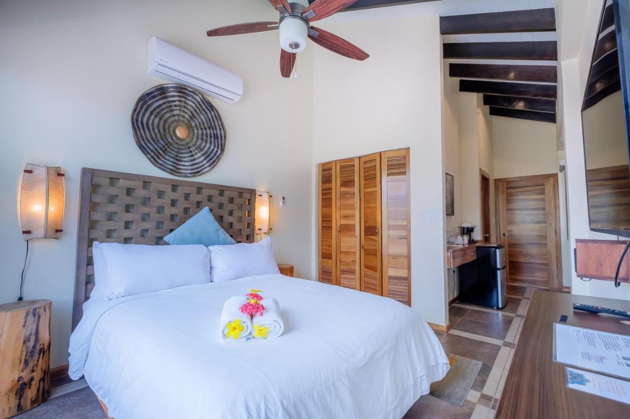 Brisa Oceano Resort Placencia Екстериор снимка