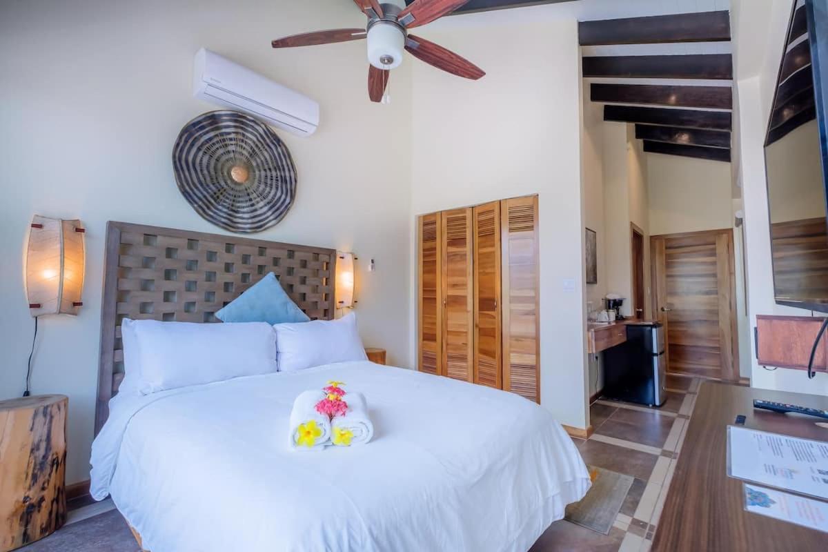 Brisa Oceano Resort Placencia Екстериор снимка